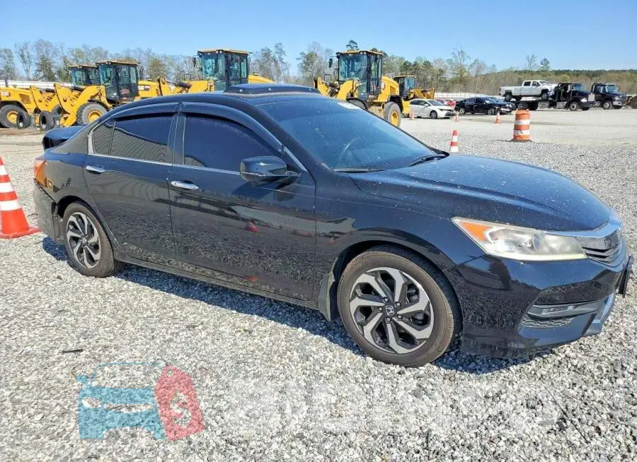 1HGCR2F83HA259293 Photo# 4