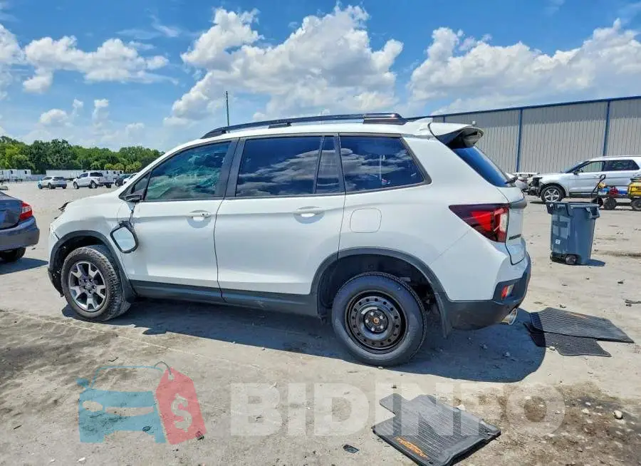5FNYF8H68NB026251 Photo# 2