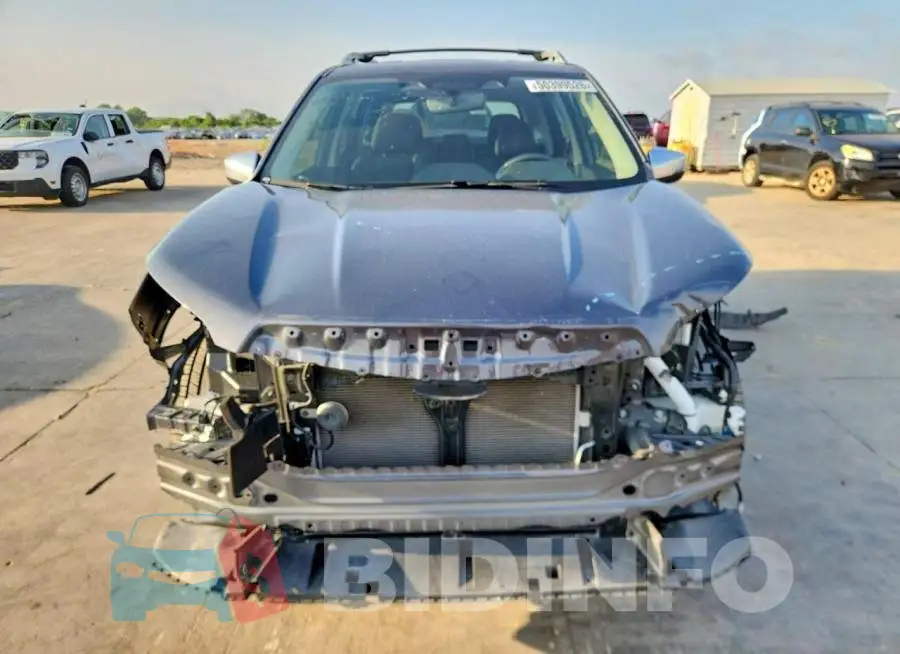 JF2SKARC3NH463539 Photo# 5