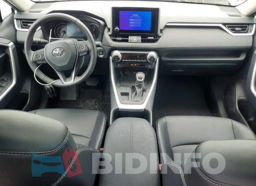 2T3C1RFV8PW251534 Photo# 8
