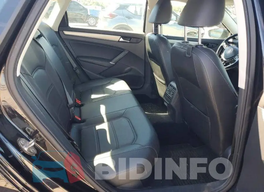 1VWSA7A32LC017986 Photo# 10
