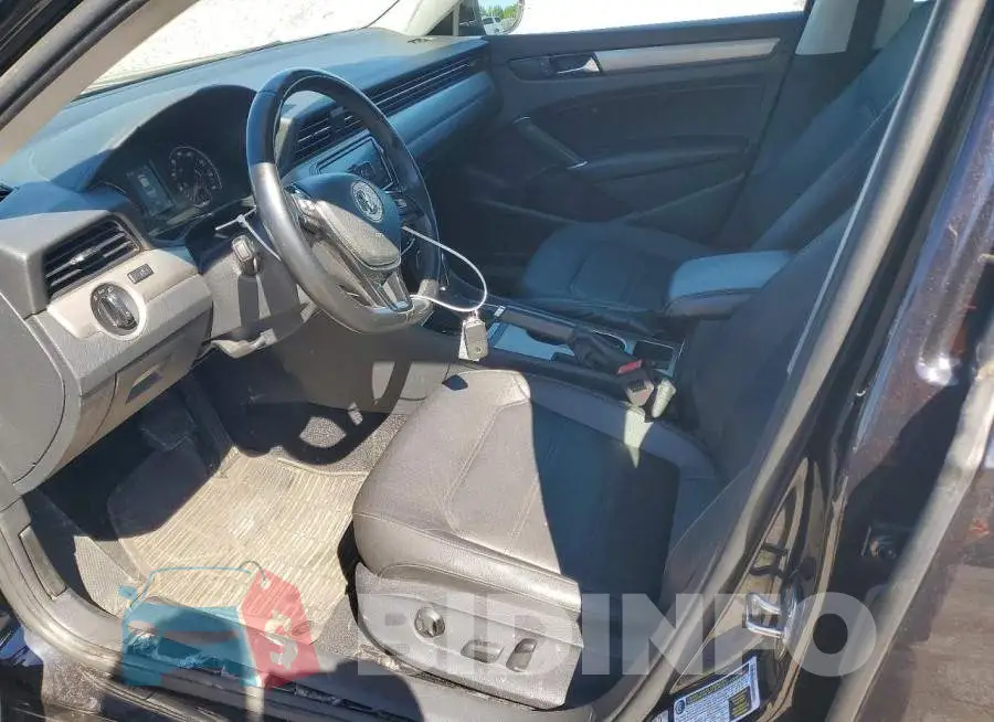 1VWSA7A32LC017986 Photo# 7