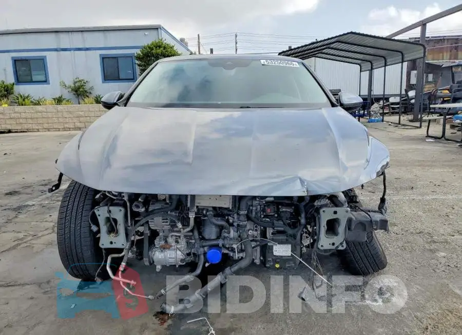 3VW5M7BU2RM050456 Photo# 5