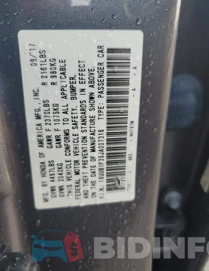 19UUB1F35JA007316 Photo# 13