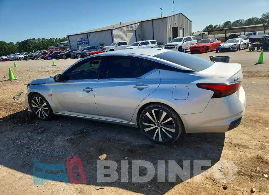 1N4BL4CV3LC164074 Photo# 2