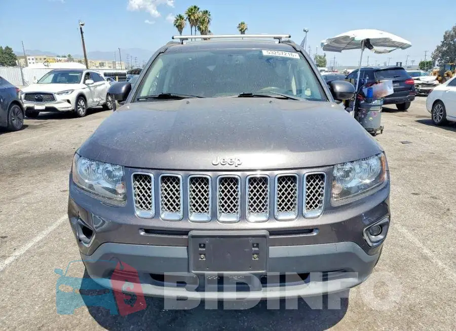 1C4NJDEB9HD178174 Photo# 5