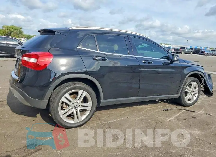 WDCTG4EB8KU015748 Photo# 3