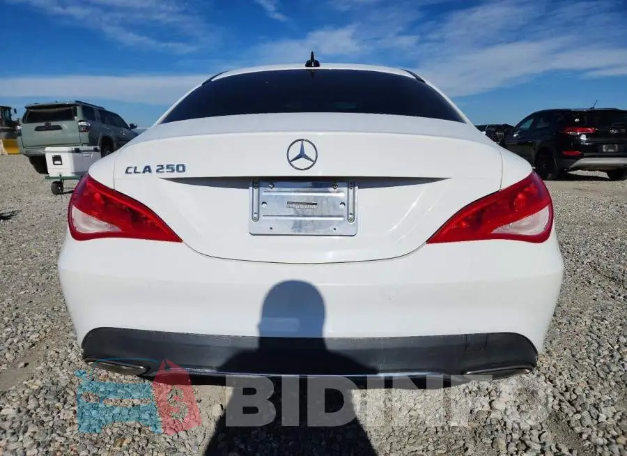 WDDSJ4EB2JN696930 Photo# 6