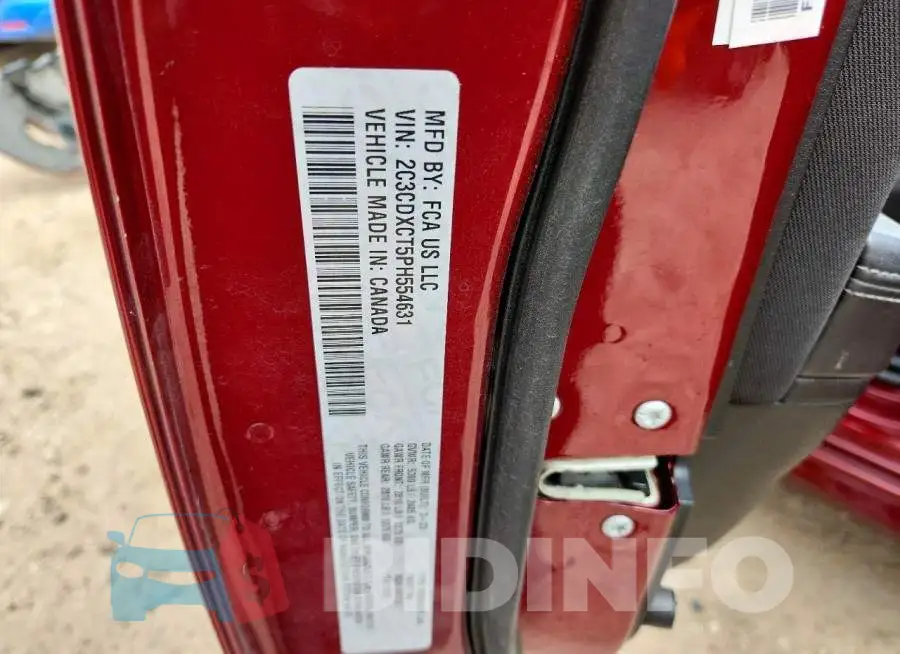 2C3CDXCT5PH554631 Photo# 13