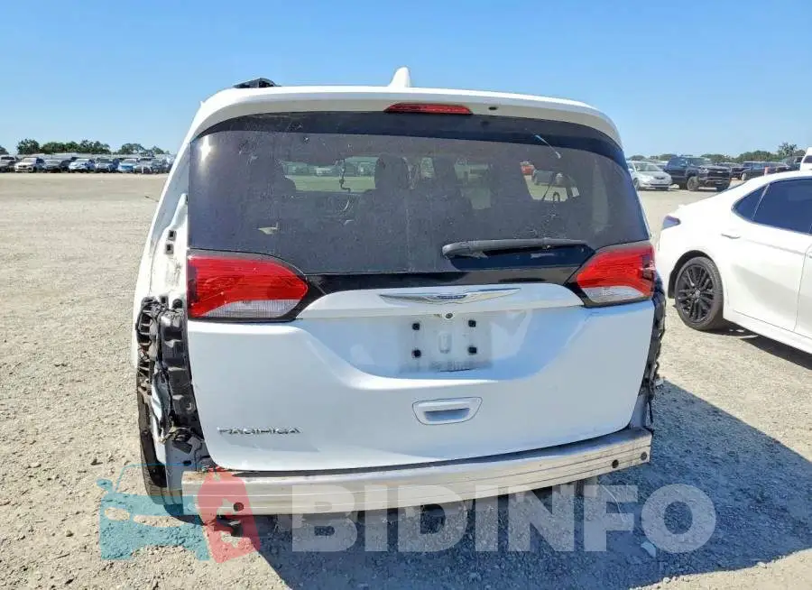 2C4RC1FG1JR163515 Photo# 6