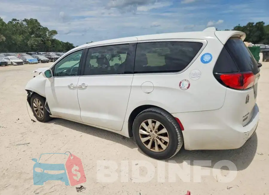 2C4RC1FG9KR576882 Photo# 2