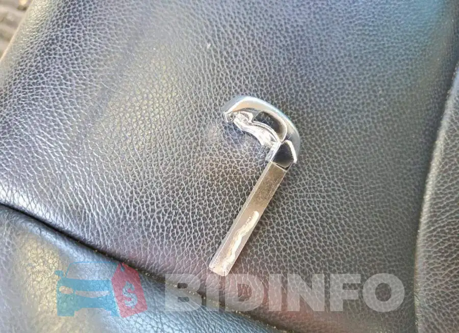 1G1ZD5ST1JF137746 Photo# 10