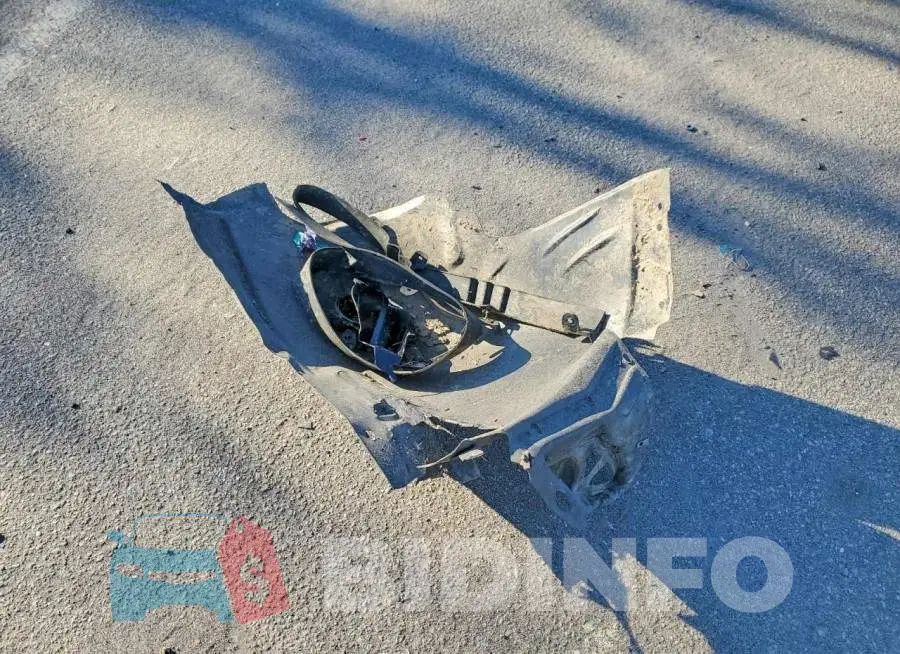 1G1ZD5ST1JF137746 Photo# 13