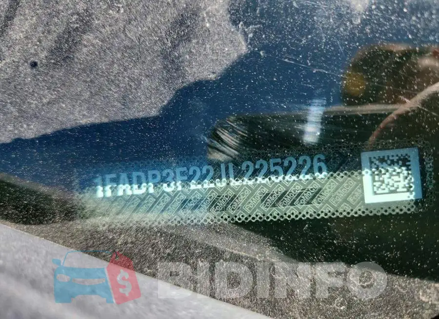 1FADP3F22JL225226 Photo# 12