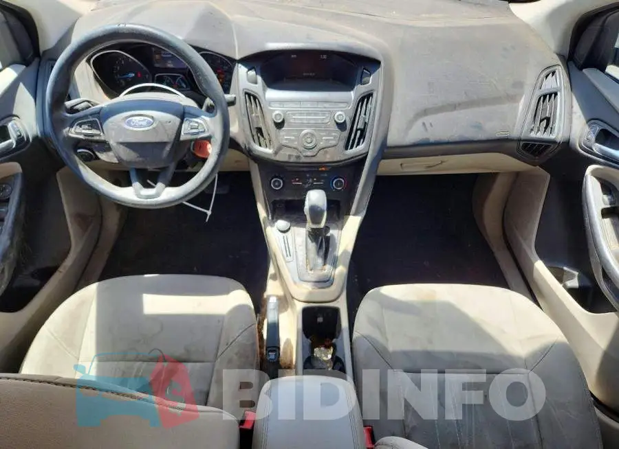 1FADP3F2XJL315384 Photo# 8