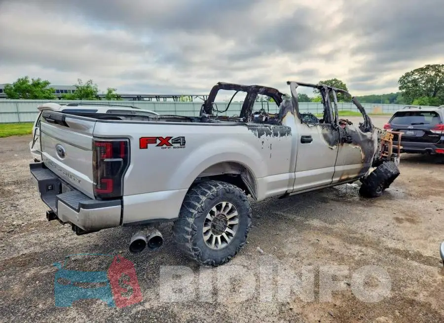 1FT7W2BT2KED42734 Photo# 3