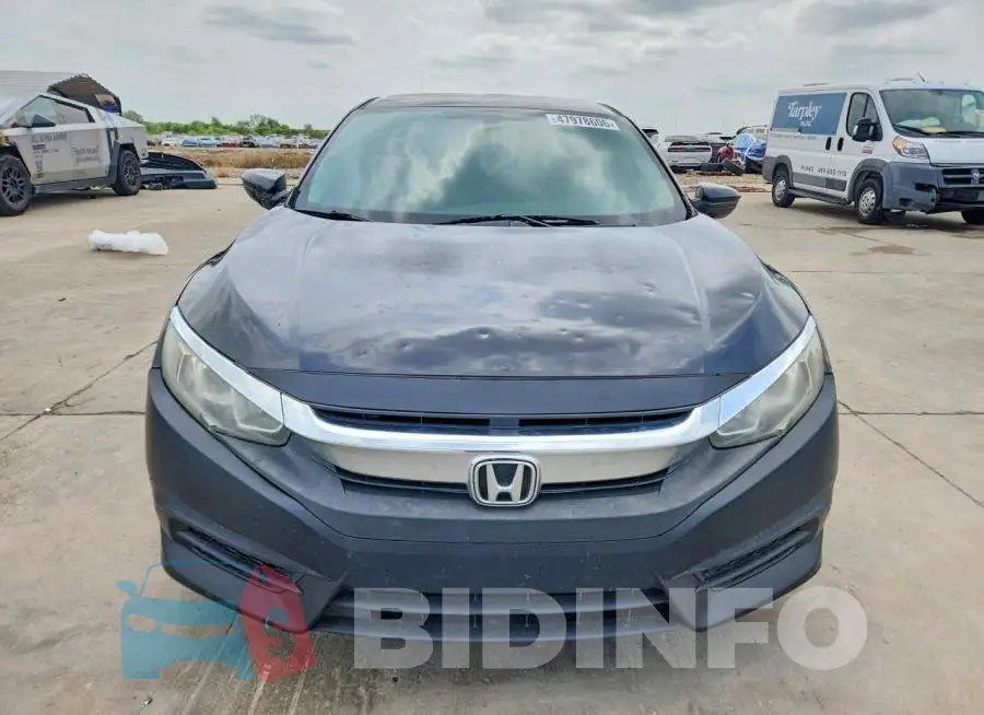 19XFC2F50HE067409 Photo# 5