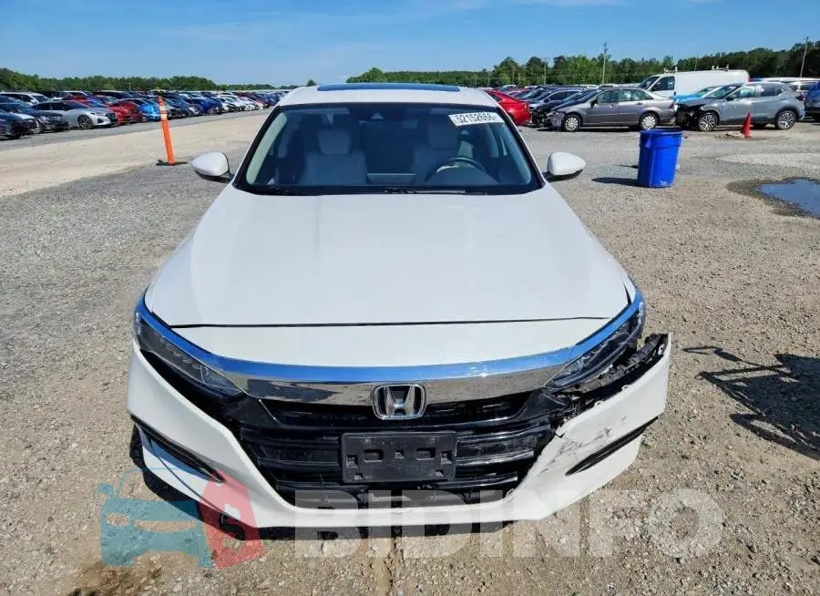 1HGCV1F52KA132215 Photo# 5