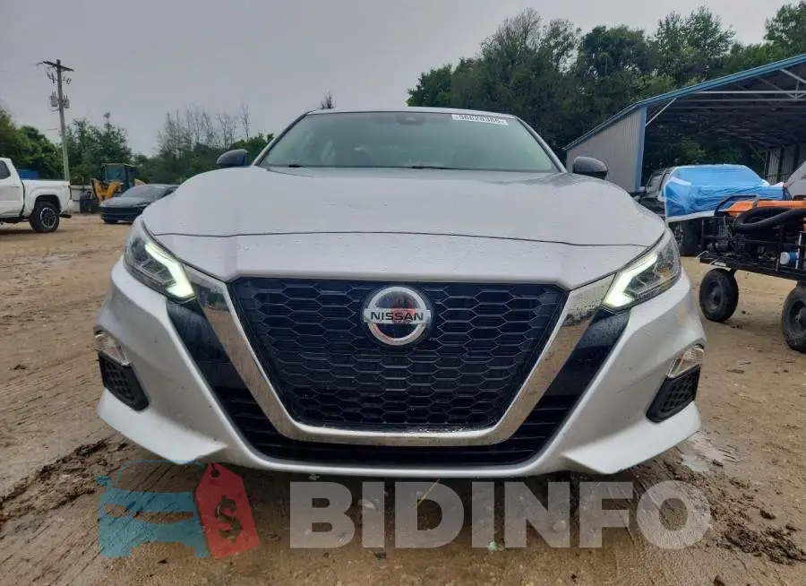 1N4BL4CV8LC145052 Photo# 5