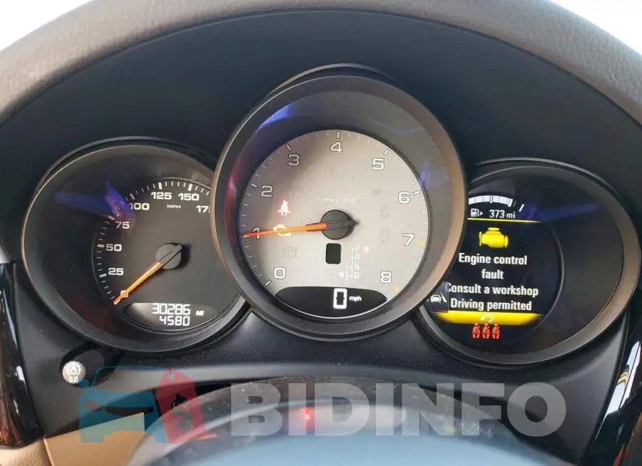 WP1AB2A54MLB38227 Photo# 9