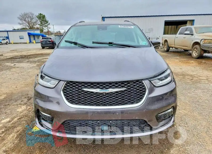 2C4RC1L76MR581156 Photo# 5