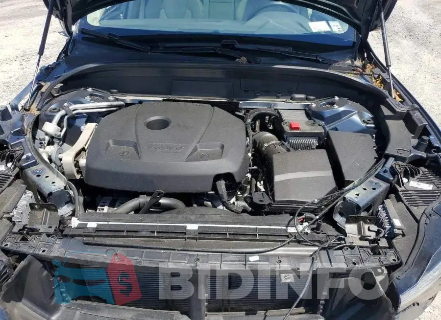 YV4102RK2M1834871 Photo# 12