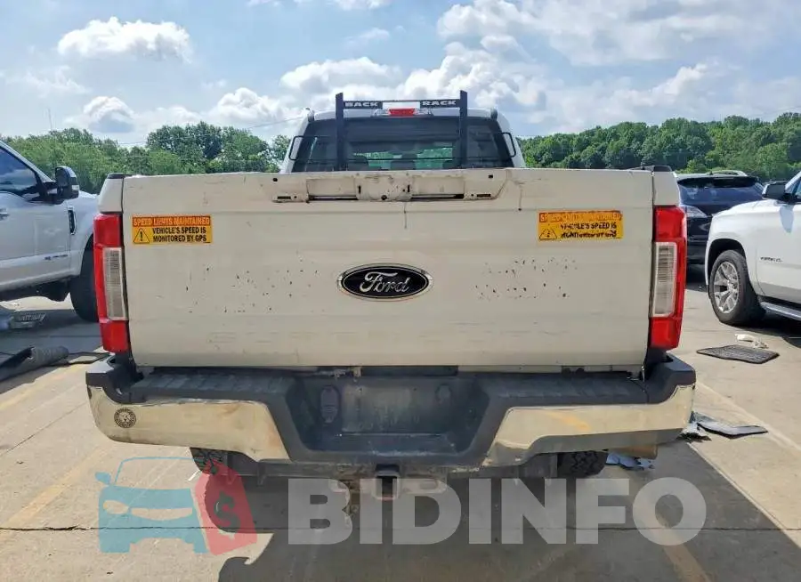 1FT7W2BT1JEB97846 Photo# 6