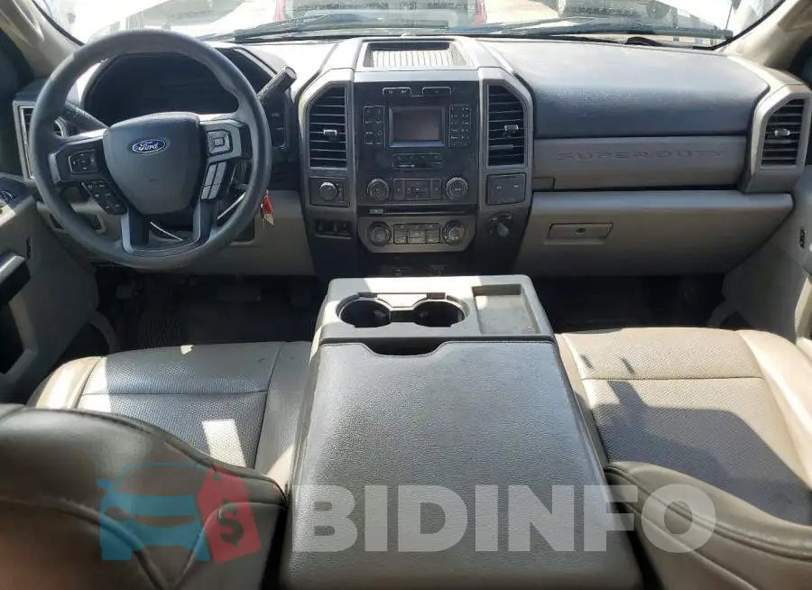 1FT7W2BT1JEB97846 Photo# 8