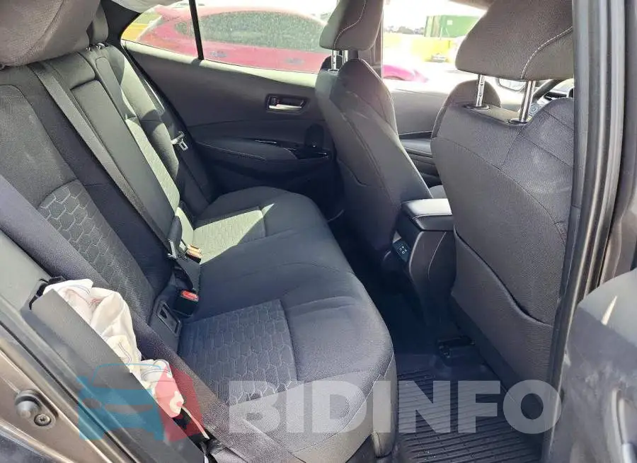 JTND4MBE7R3228297 Photo# 10