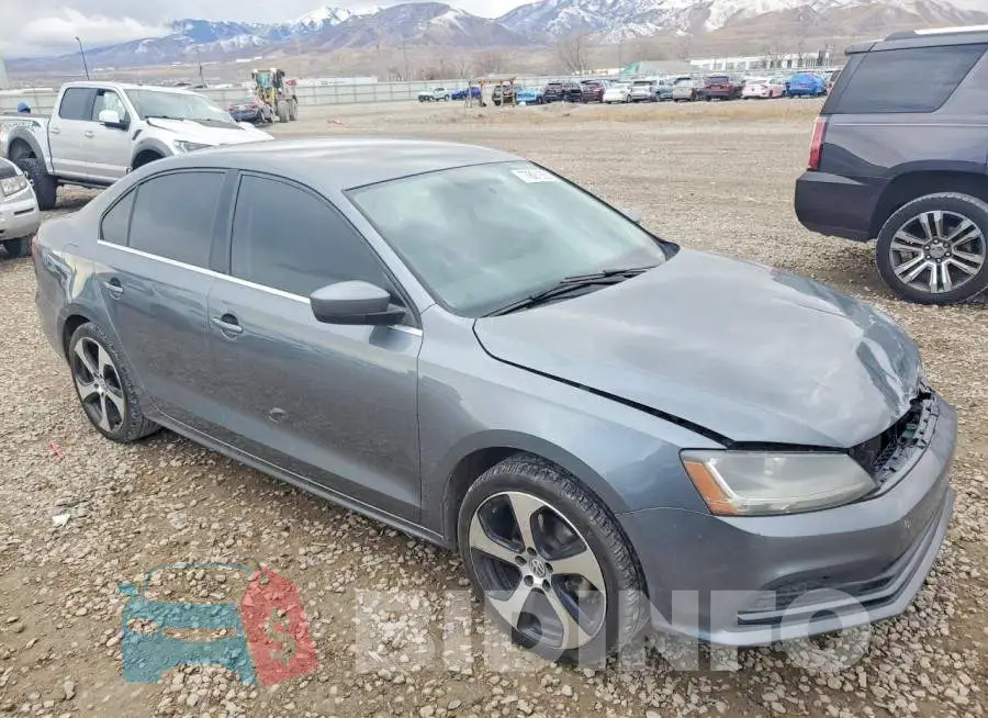 3VW167AJ3HM235047 Photo# 4