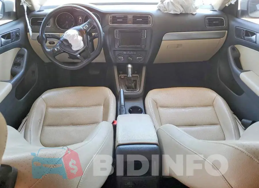 3VWDB7AJXHM262285 Photo# 8