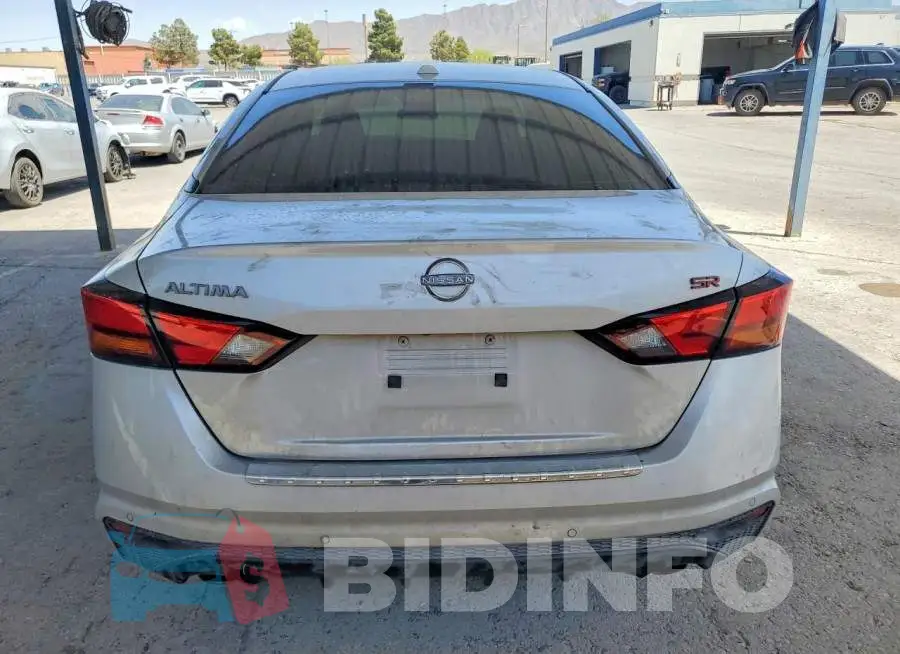 1N4BL4CV5PN400881 Photo# 6
