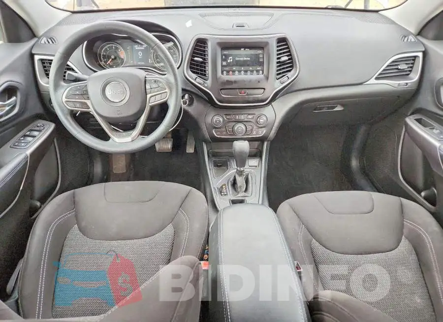 1C4PJLCB1KD205252 Photo# 8