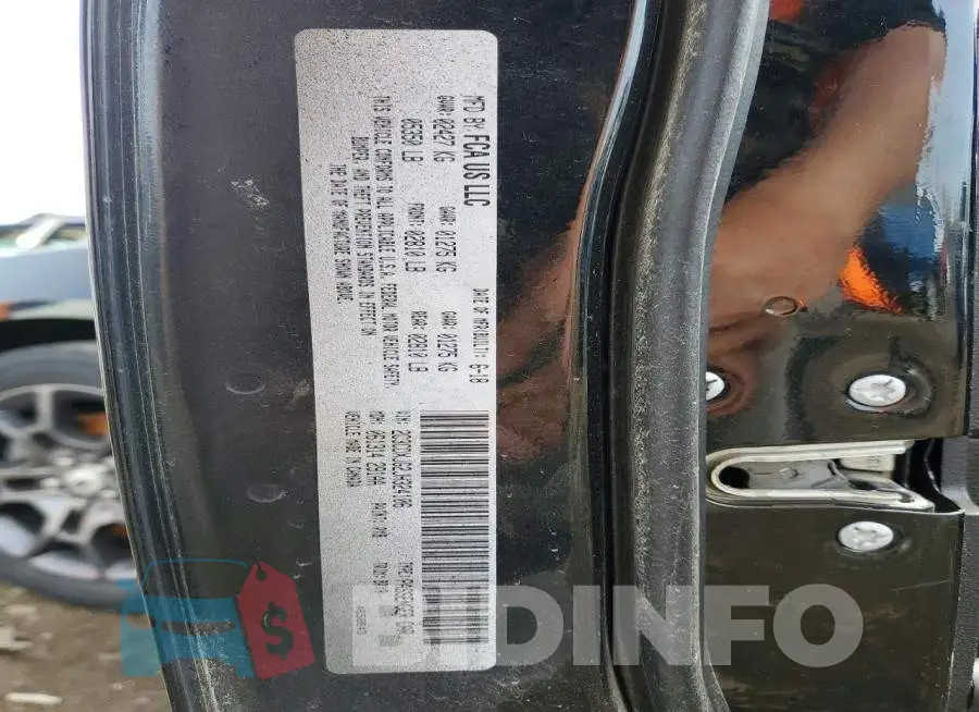2C3CDXJG2JH324106 Photo# 12