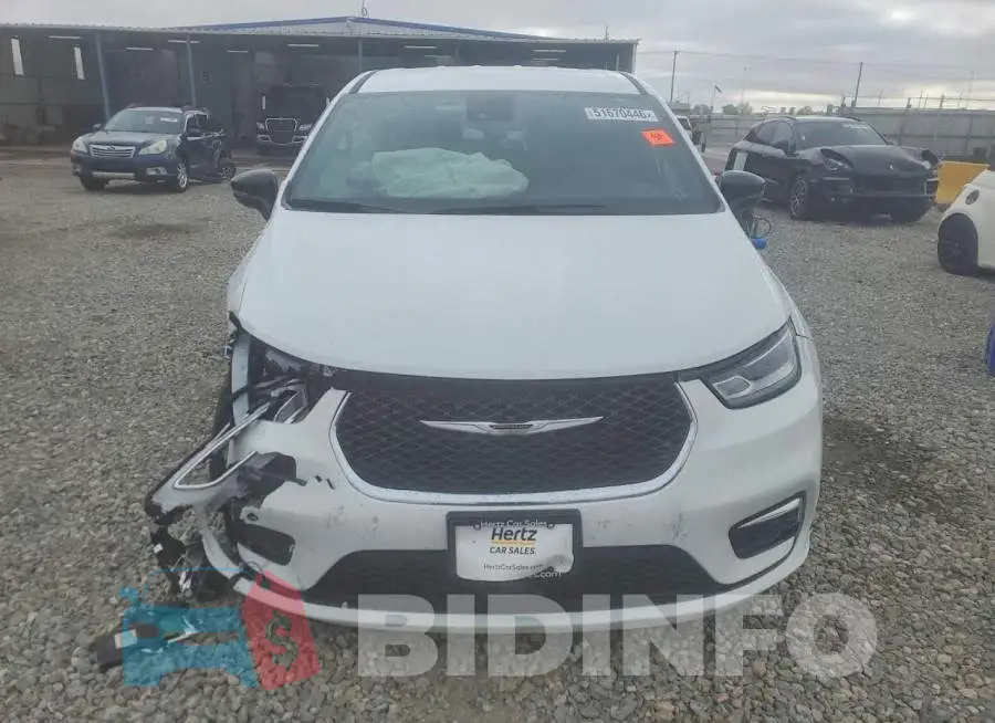 2C4RC1BG4SR504042 Photo# 5