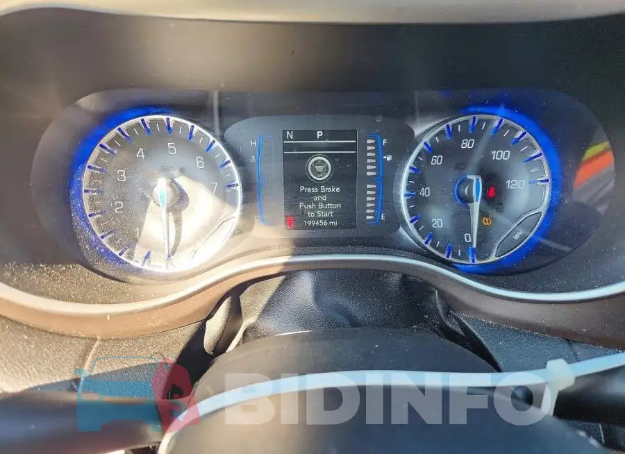 2C4RC1DG1LR164458 Photo# 9