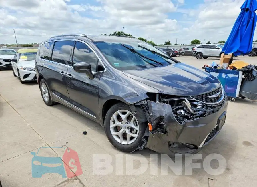 2C4RC1EG4LR104396 Photo# 4