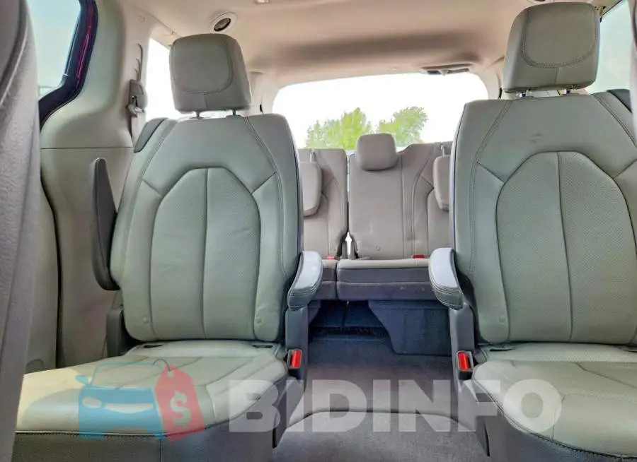 2C4RC1EG5JR295176 Photo# 10