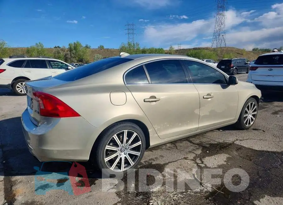 LYV402TK1HB125968 Photo# 3