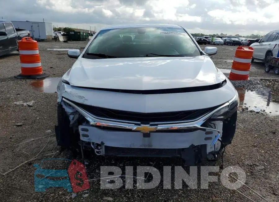 1G1ZD5ST3LF098256 Photo# 5