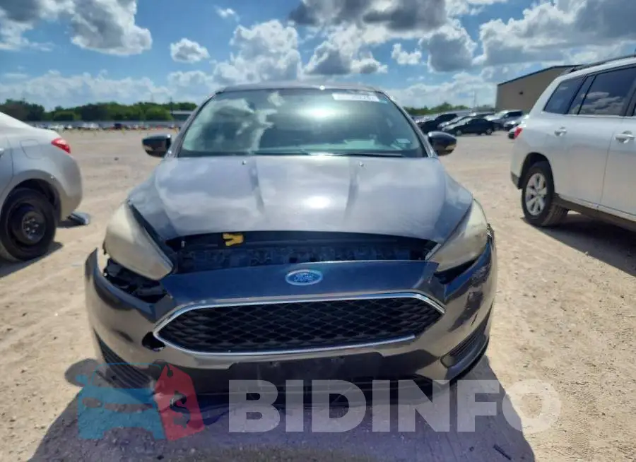 1FADP3F27HL282161 Photo# 5