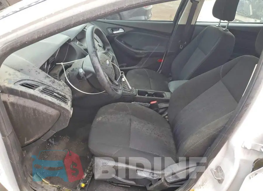 1FADP3F27HL300674 Photo# 7