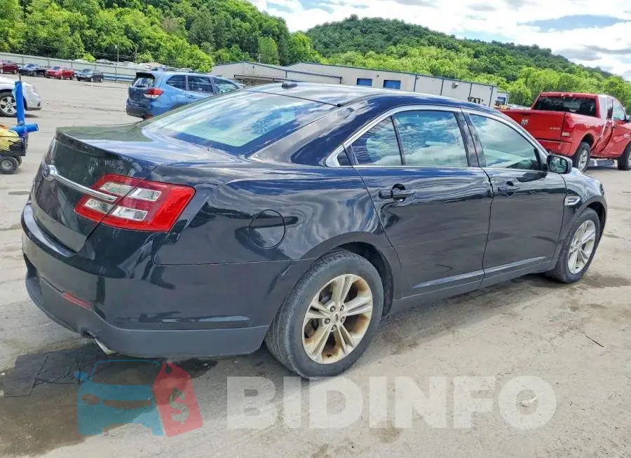 1FAHP2D87HG142848 Photo# 3