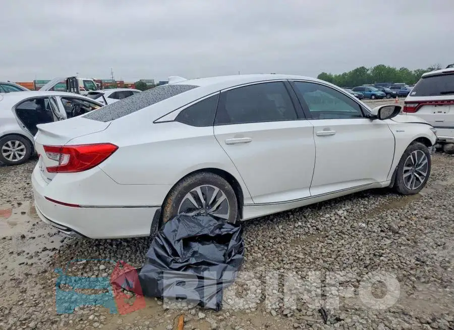 1HGCV3F51MA017653 Photo# 3