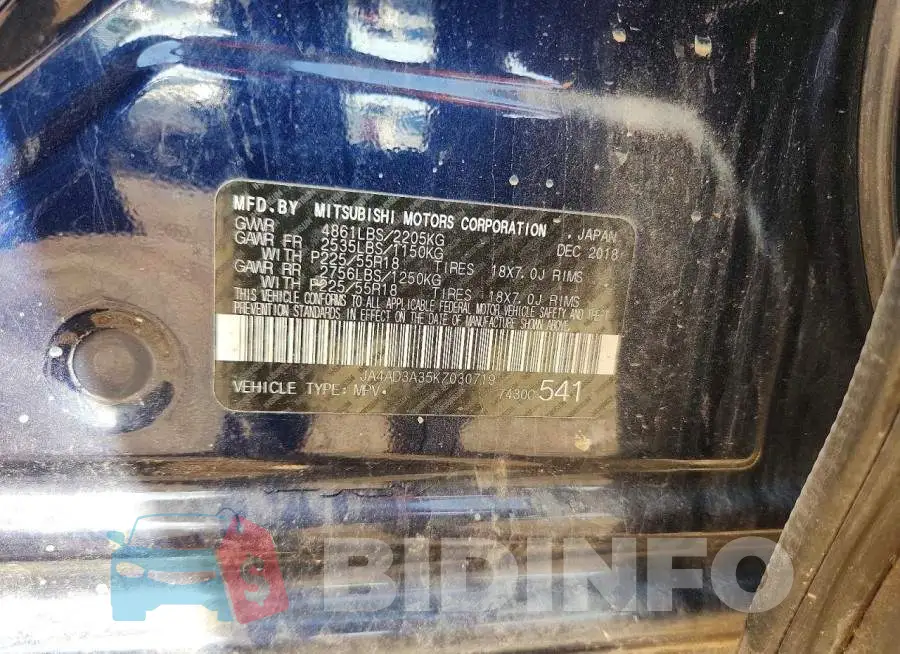 JA4AD3A35KZ030719 Photo# 14