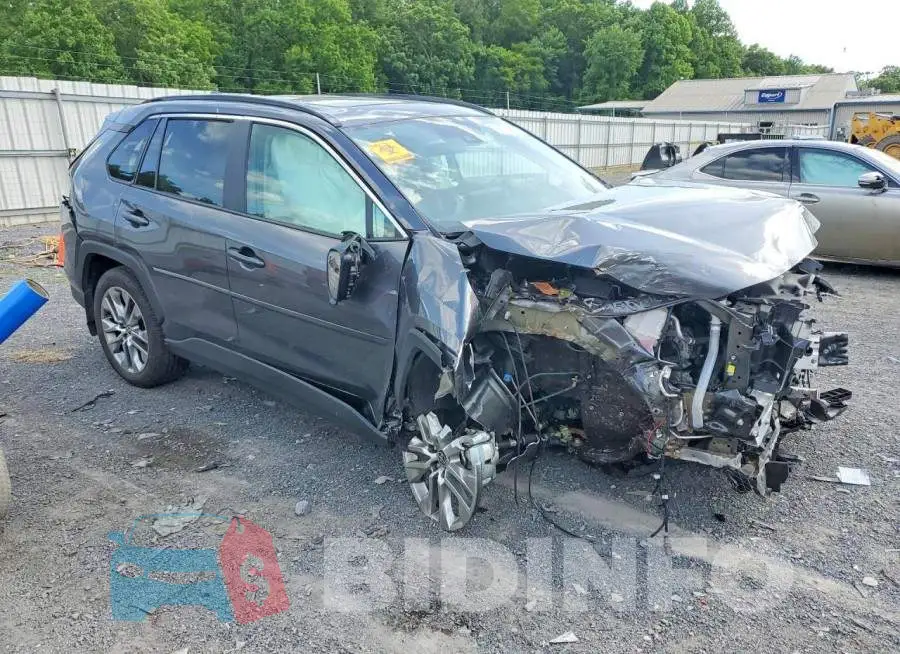 2T3A1RFV1SC538876 Photo# 4