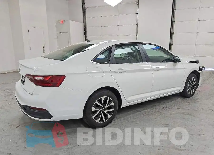 3VW5M7BU6RM050055 Photo# 3