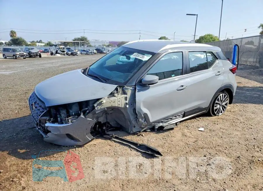 3N1CP5CV3PL573813 Photo# 1