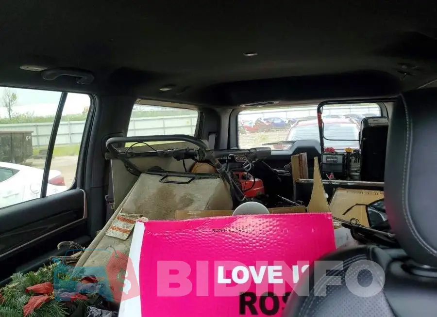 1C4SJVAT4NS184415 Photo# 10