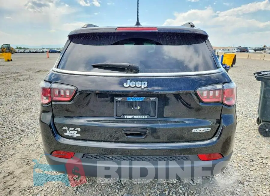 3C4NJDFB0NT130258 Photo# 6